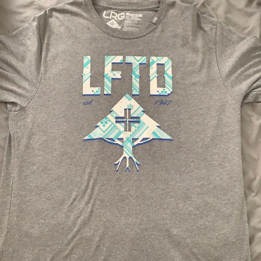 Lrg t shirt
